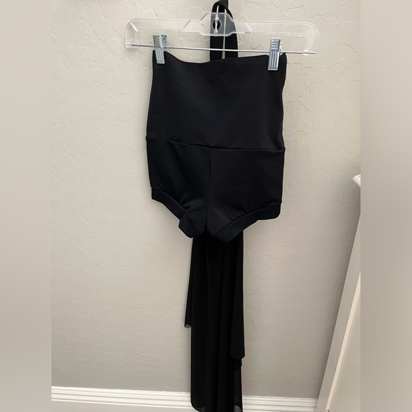 Balera High Neck Crop Top, High Wasted Shorts, and Attachable Skirt - Picture 5 of 6